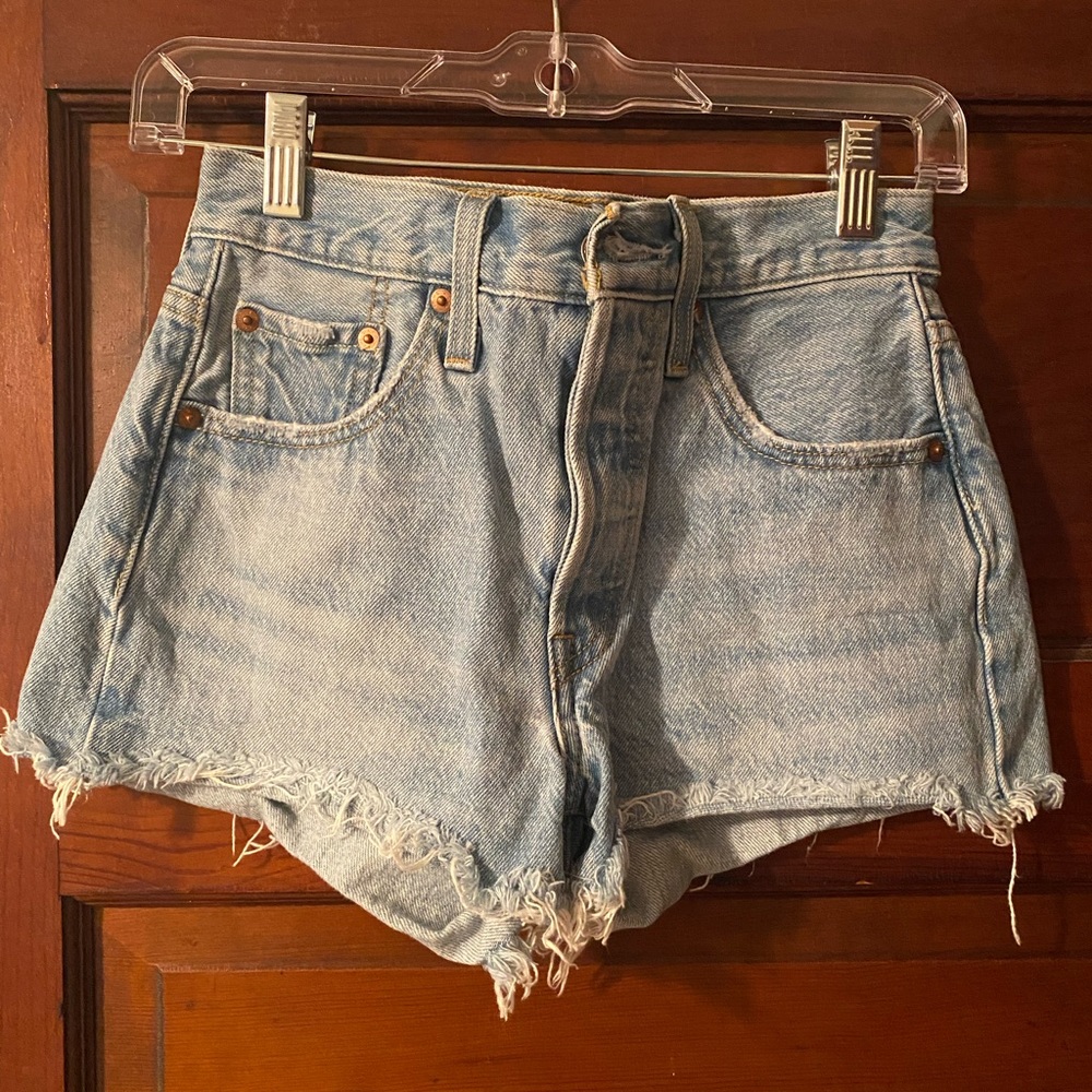 Levi’s 501 Shorts Size 24